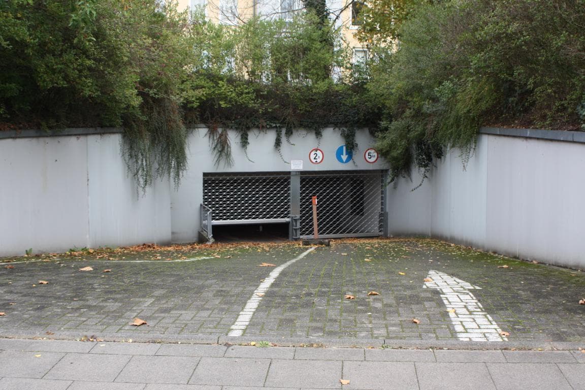 Parkplatz Tiefgarage in Bonn Tannenbusch (Sudetenstr.) zu vermieten