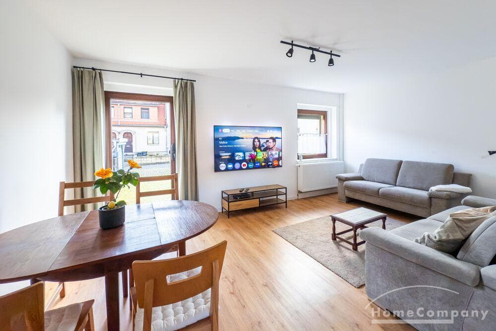 25252 HomeCompany Dresden Möbliert/Furnished Reihenhaus in Pirna max. 4 Personen