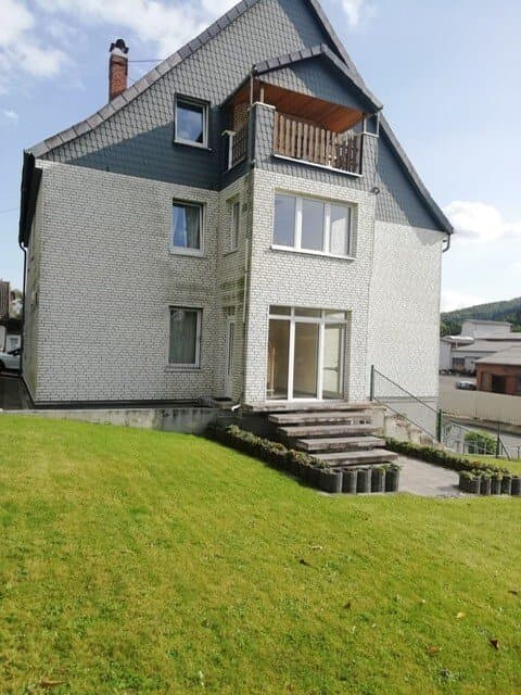 Eschershausen, 3 Familienhaus
