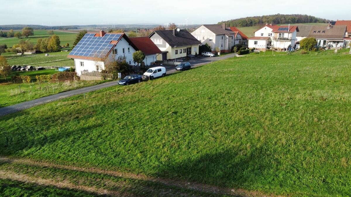 DAS BAUGRUNDSTÜCK FÜR IHREN WOHNTRAUM!
KEINE KÄUFERPROVISION!