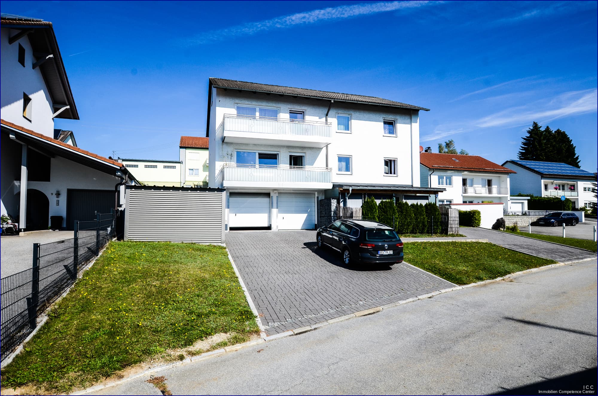 *** Kapitalanleger aufgepasst ***
5,6 % Soll-und Rohrendite
Mehrfamilienhaus mit 3 Parteien - bestens gepflegt