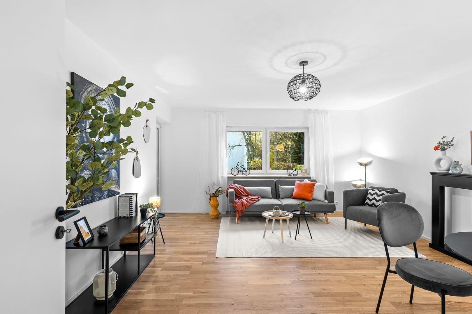 Sofort einziehen! Luxuriöse 3 Zimmer Wohnung im Regensburger Westen!