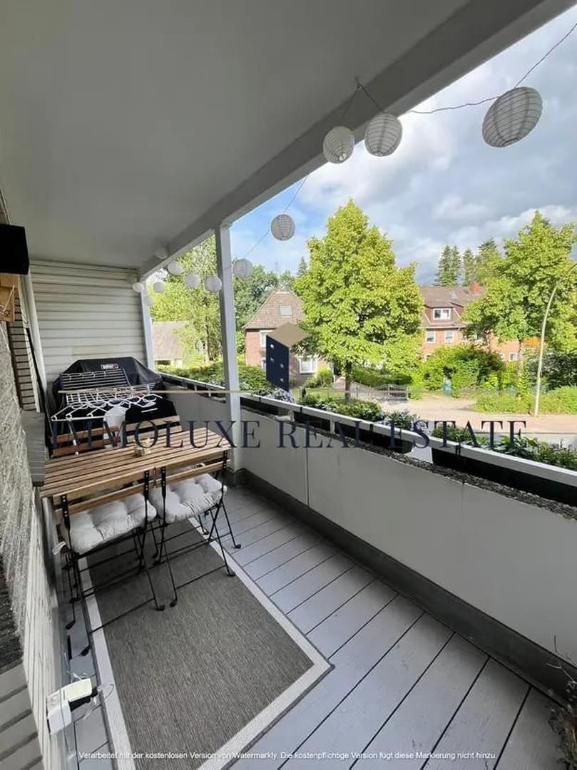 + Modernes Wohnen mit Balkon, Einbauküche, Stellplatz etc. +