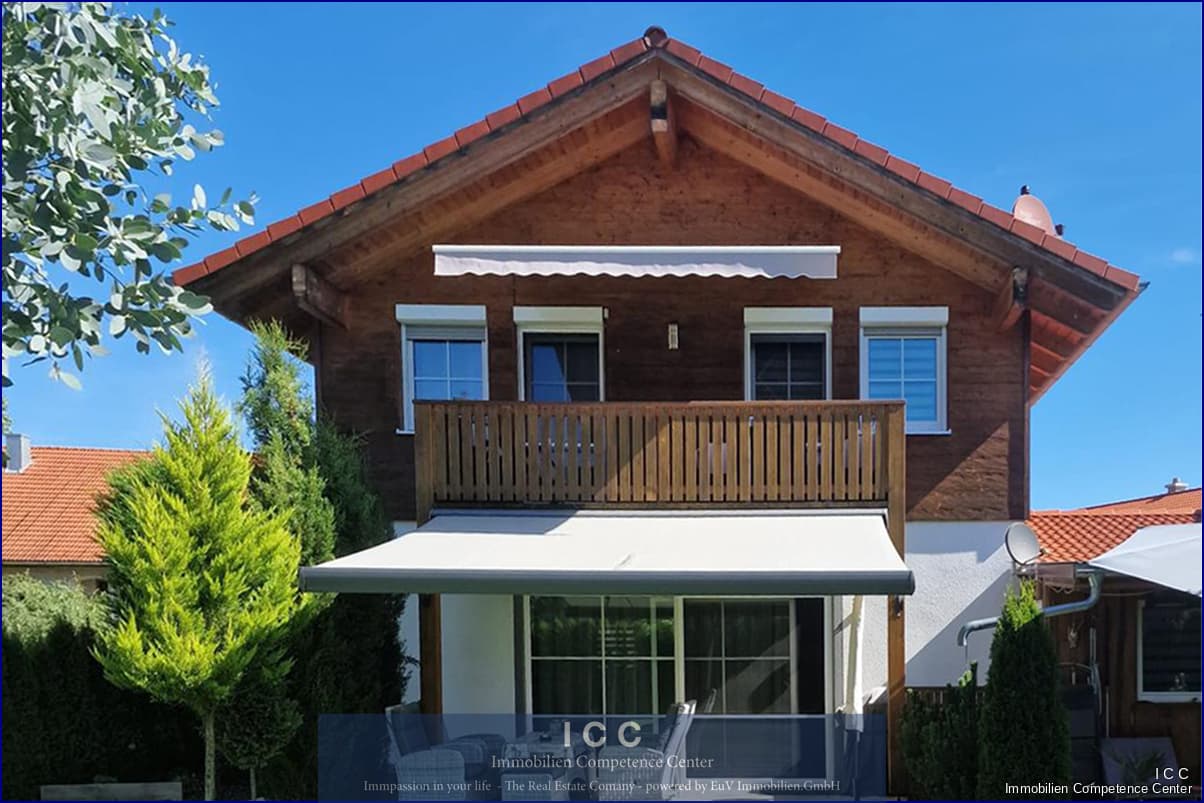 *** VERKAUFT ***
Einfamilienhaus in Bayerbach/Campingplatz-in der Golf- und Thermenwelt Bad Birnbach