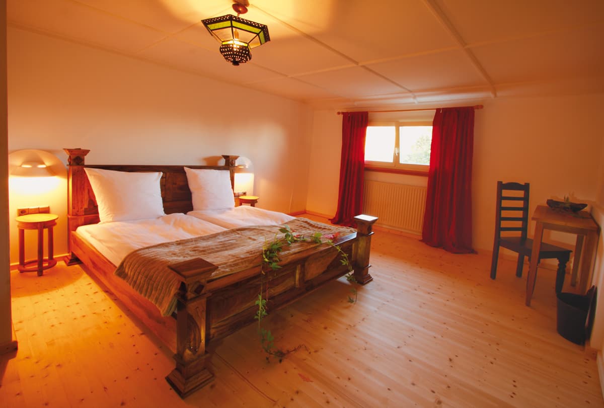 Hotel Nähe Feldberg | 21 Zimmer + Restaurant + Wohnung