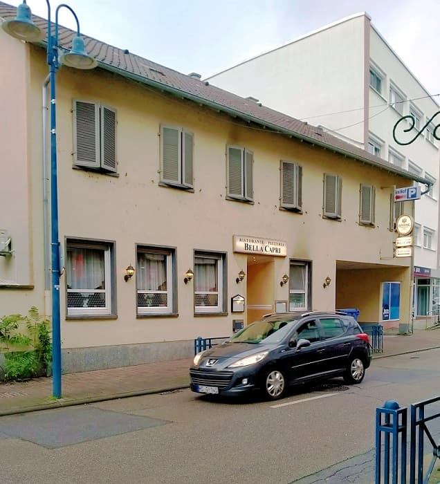 Mehrfamilienhaus in Hockenheim Stadtzentrum mit einem gut eingeführten Restaurant, eine tolle Investition zum Wohnen und Leben!