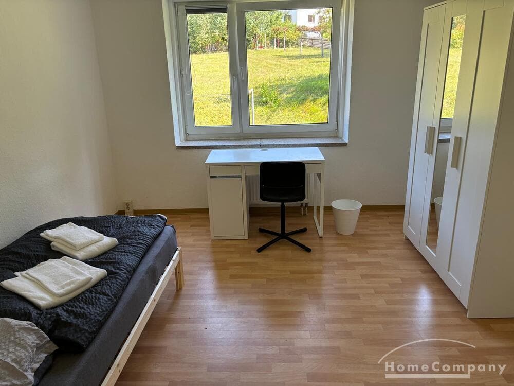 26722 HomeCompany Möbliert/Furnished Zimmer in einer 3-Personen WG/share apartment in Bad Elster Nähe Medfachschule
