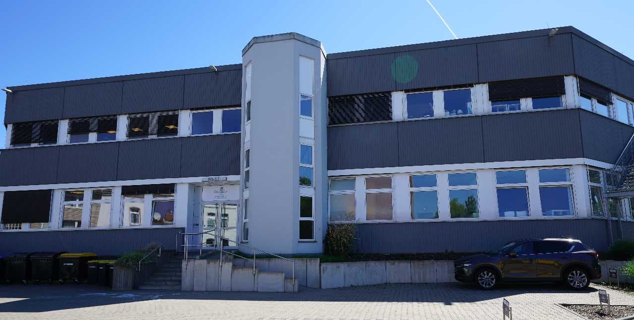 Modernisierte und großzügige Büro-/ Praxisfläche mit flexibler Aufteilung