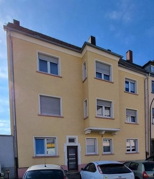 +++Stadtzentrum: Attraktives, gepflegtes 4-Familienhaus mit Südbalkonen, Südgarten und Ausbaureserve in bester Wohnlage+++