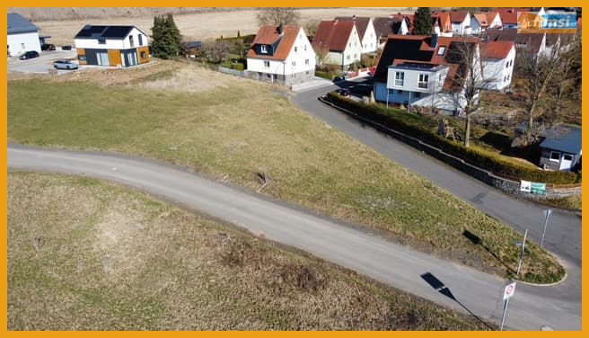 DIE IDEALE LAGE FÜR IHREN NEUBAU!
KEINE KÄUFERPROVISION!