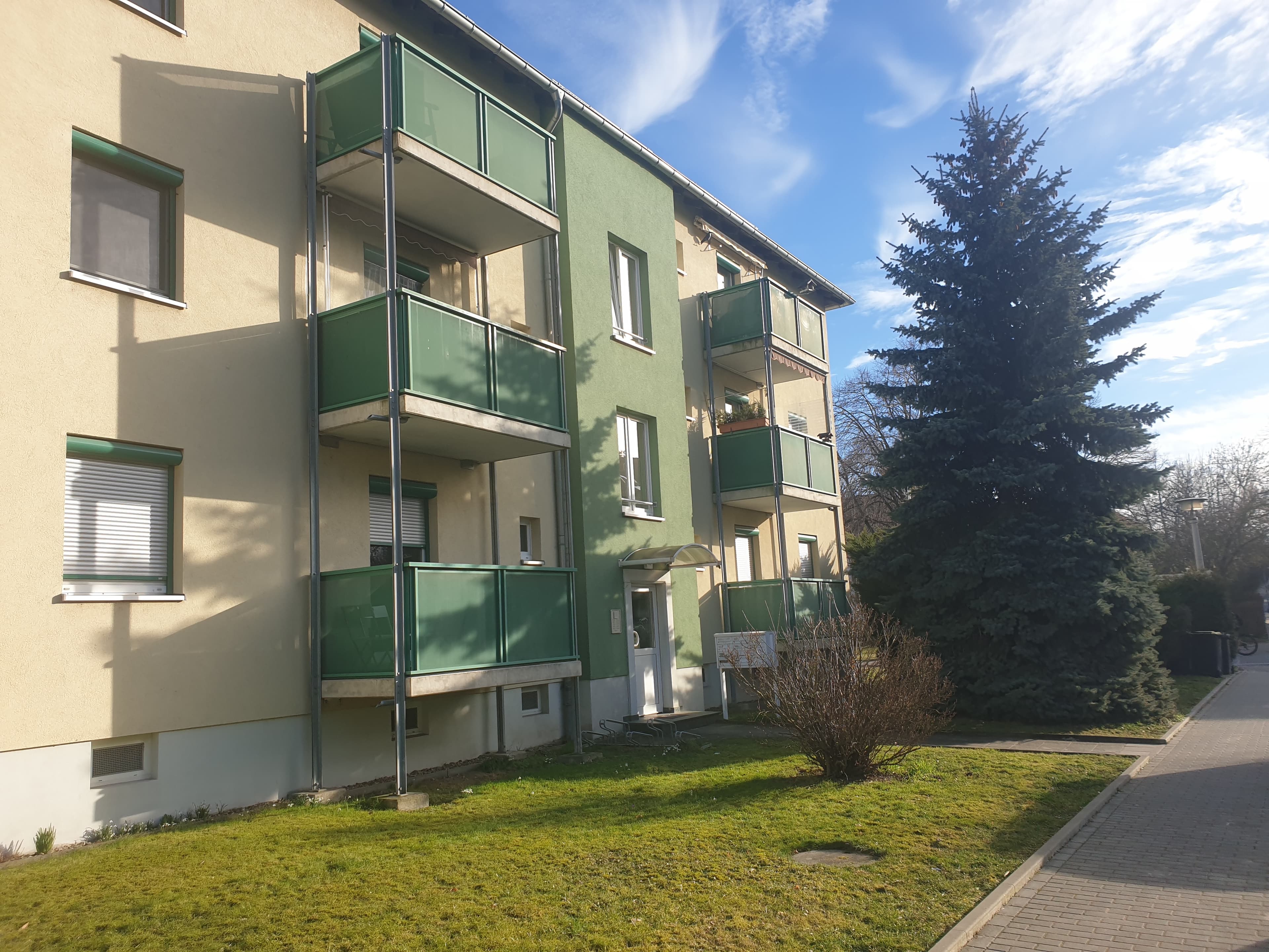 schöne vermietete 2 Raum Wohnung im Erdgeschoss zum Verkauf!