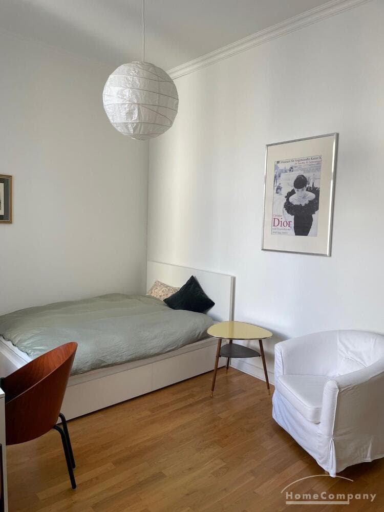Charmantes Möbliertes Apartment in Köln-Altstadt!