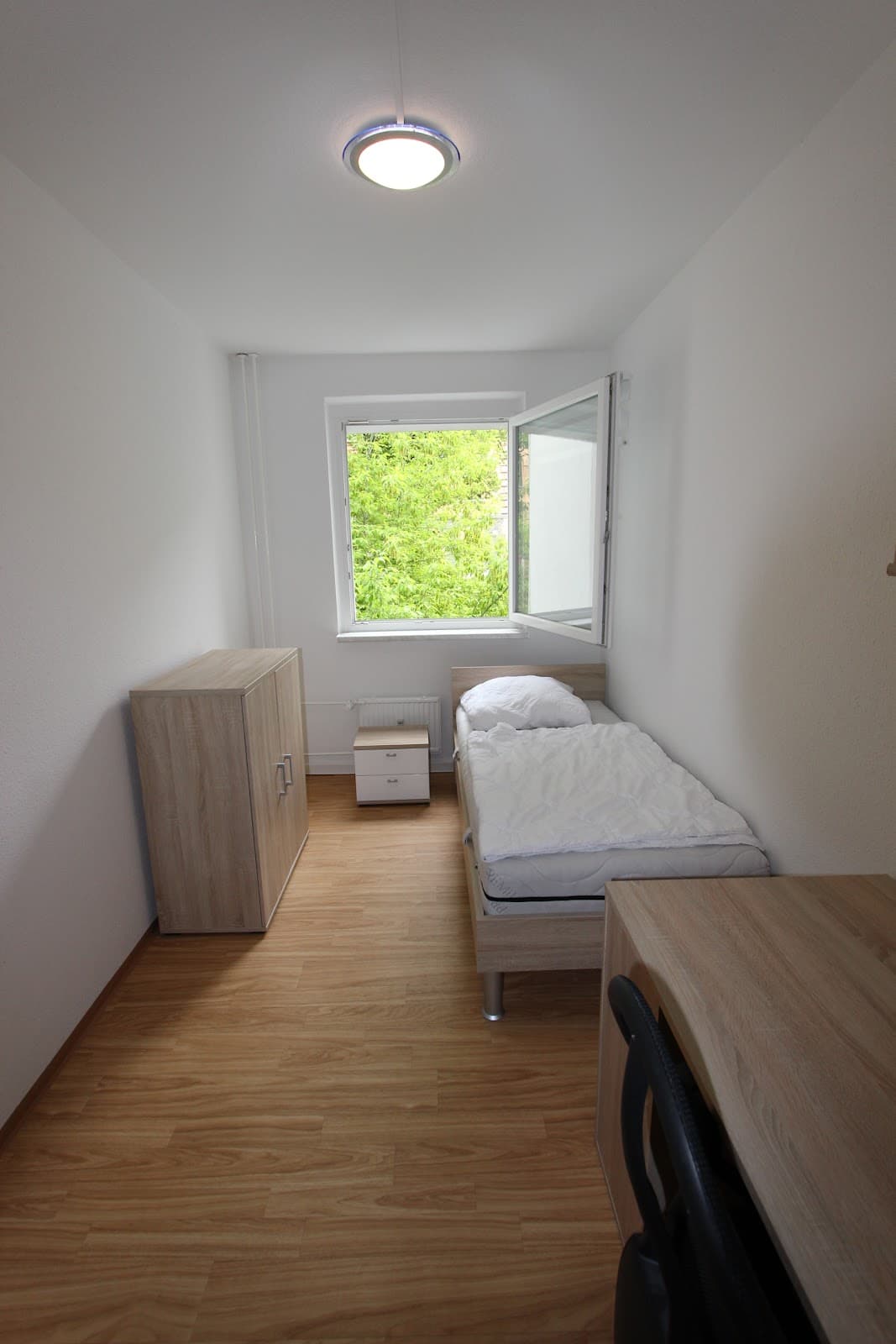 Studenten aufgepasst! WG-Zimmer frei!