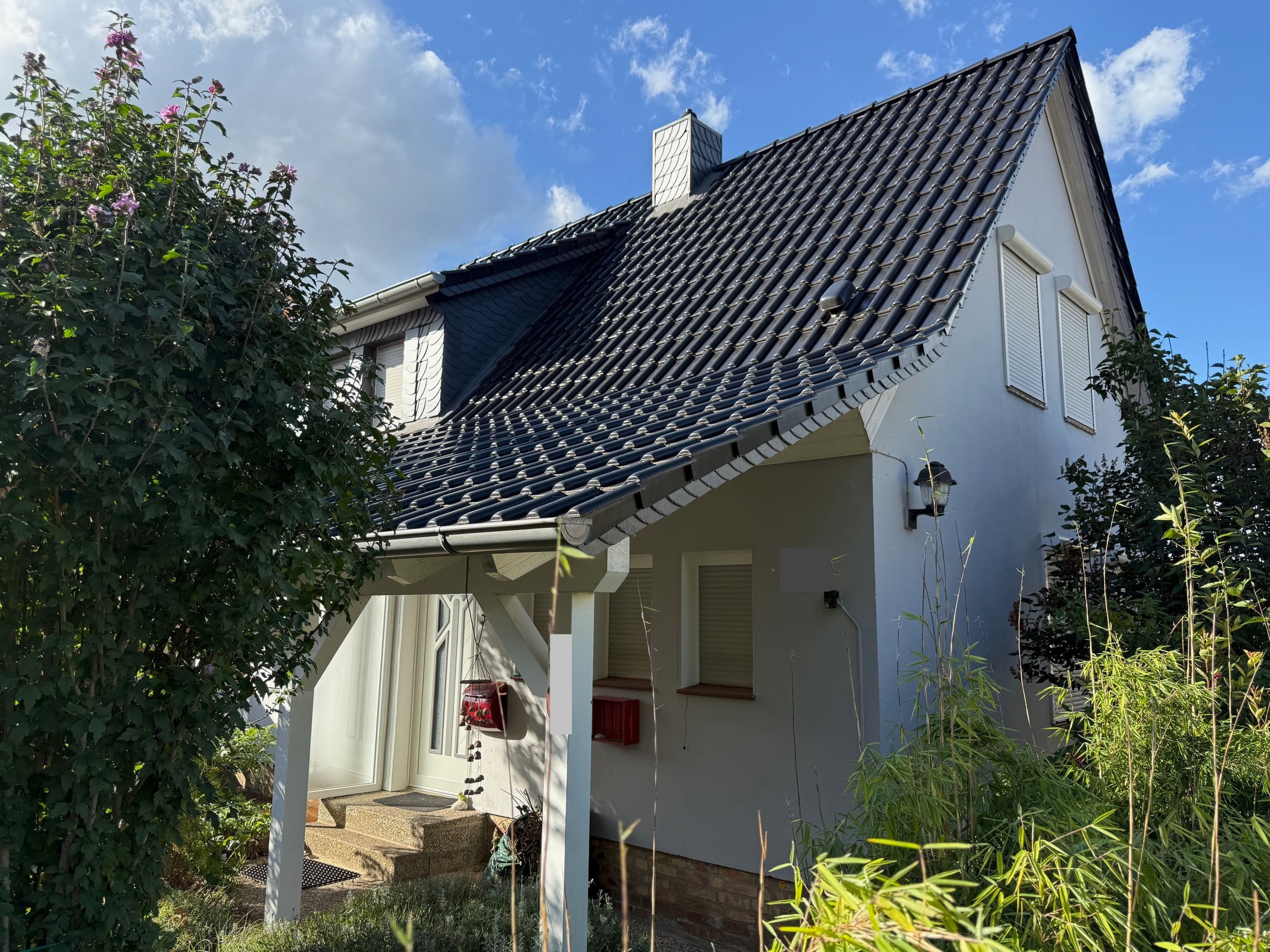 Gemütliche Doppelhaushälfte mit Garage und Gartenteich in Schöningen