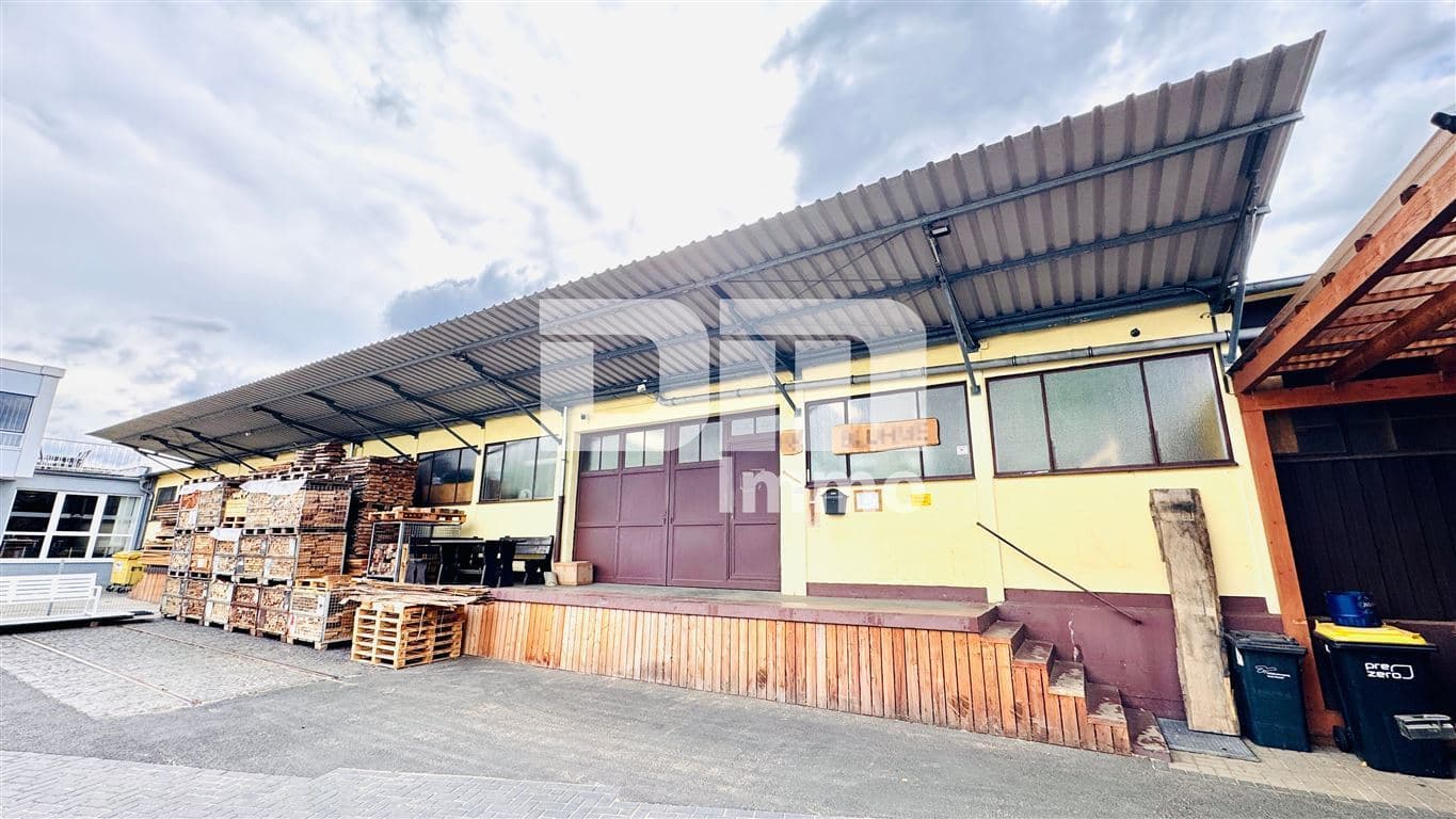 Lager / Produktionshalle mit Büro- und Sozialräumen, Außenflächen + Carport nahe Kassel