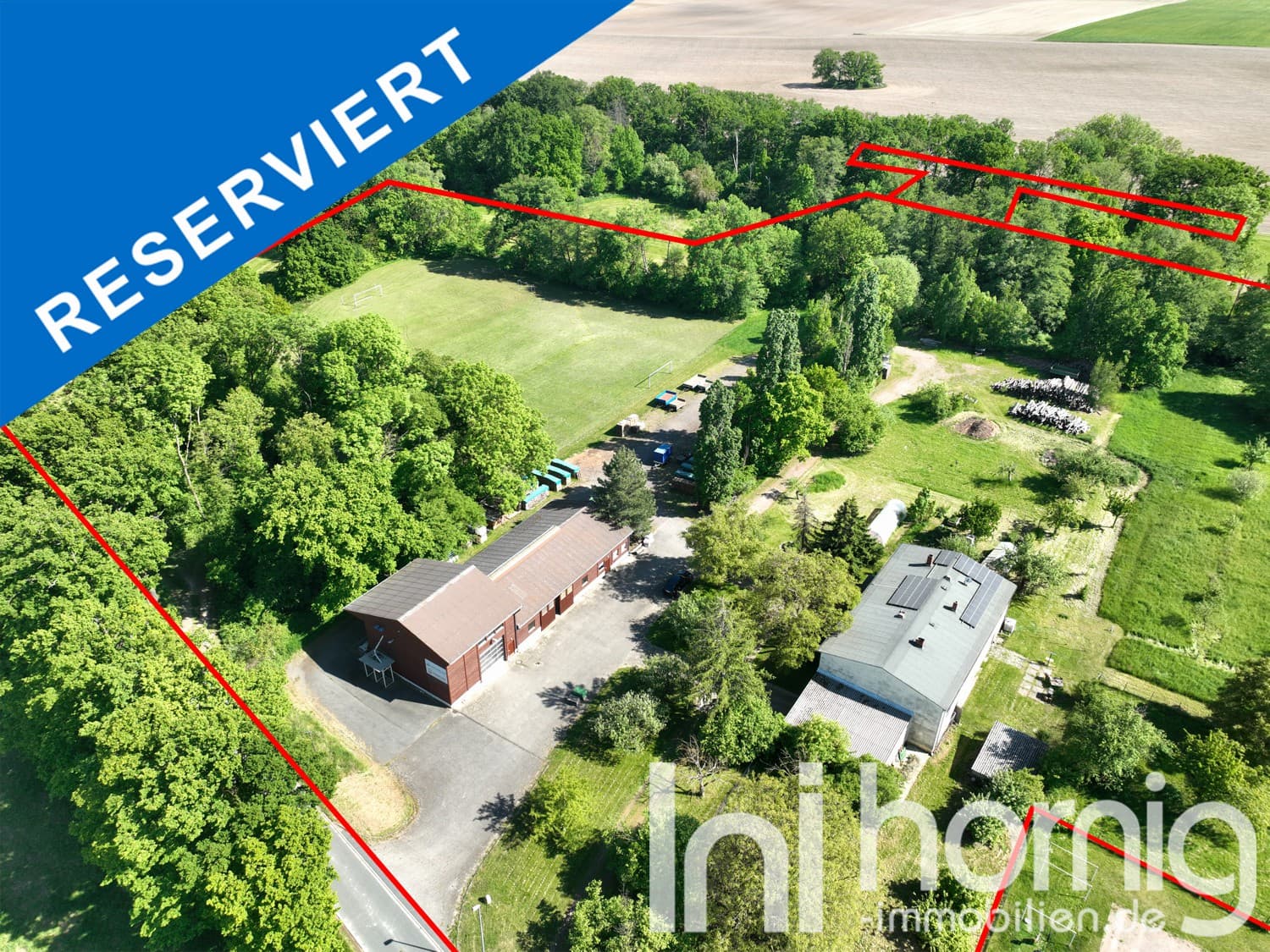 Landanwesen (2,9ha) mit großem Haus und Gewerbehalle