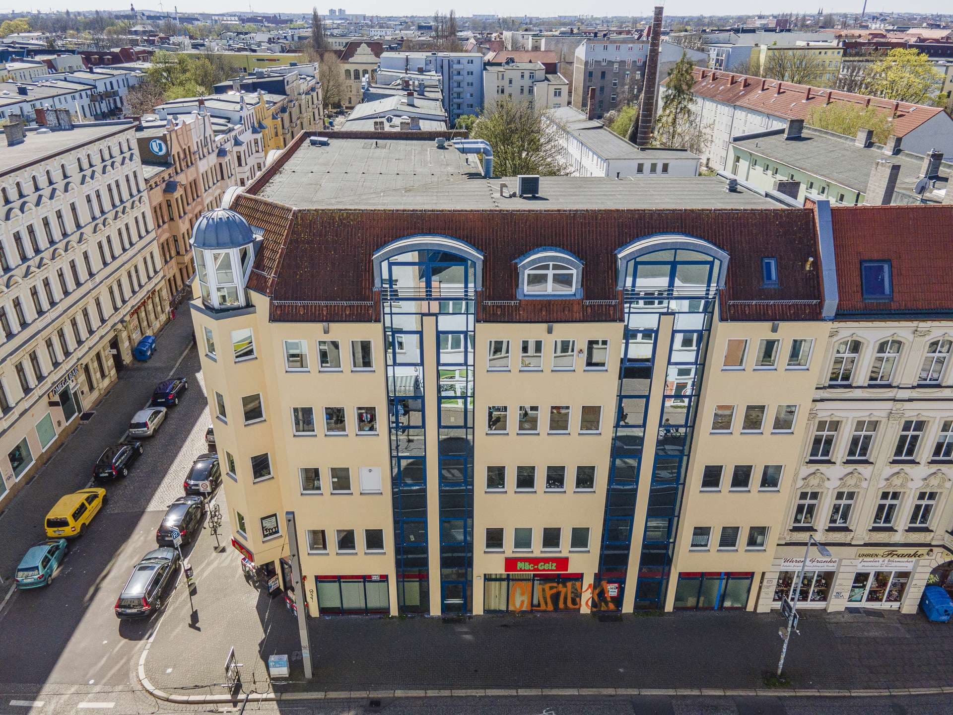 314 m² Gewerbefläche in gepflegten Wohn- und Geschäftshaus!