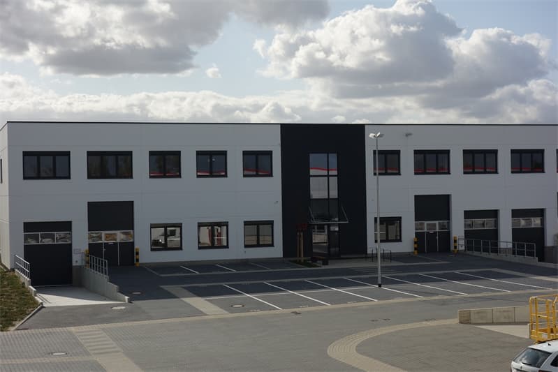 Halle mit Büro Nähe Flughafen Schönefeld zu mieten
