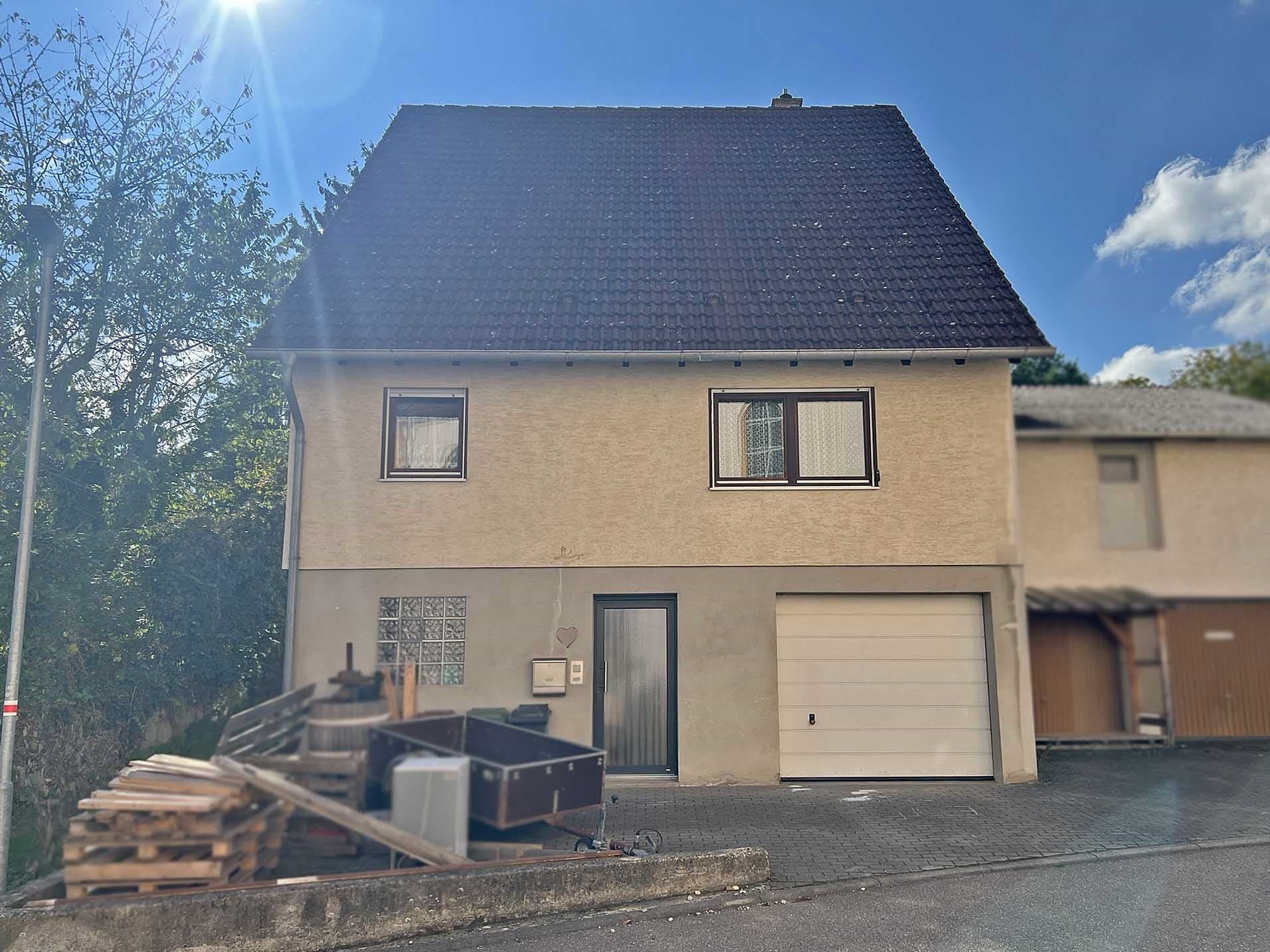 Einfamilienhaus mit großem anliegendem Gartengrundstück Sinsheim, OT Reihen!
