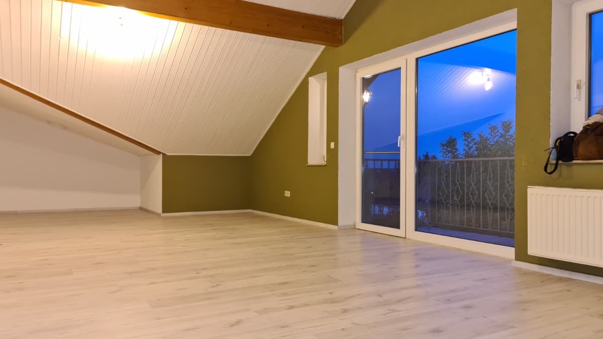 Lichtdurchflutete Wohnung mit 2 Balkonen, Garten, Stellplatz und ggfl. Garage!