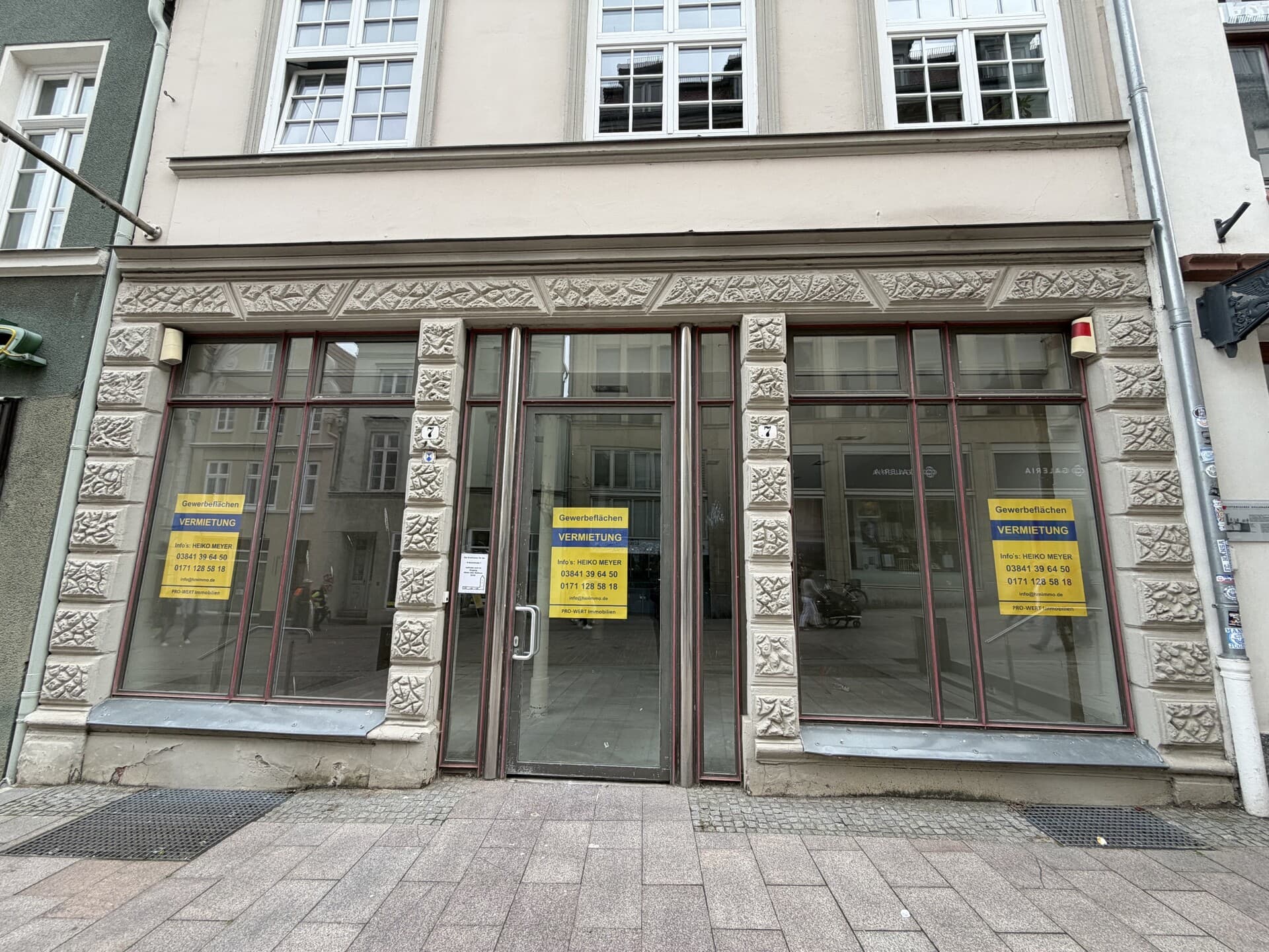 Ladengeschäft im besten Teil der Fußgängerzone der Hansestadt Wismar (Ostsee) gegenüber Karstadt!!!