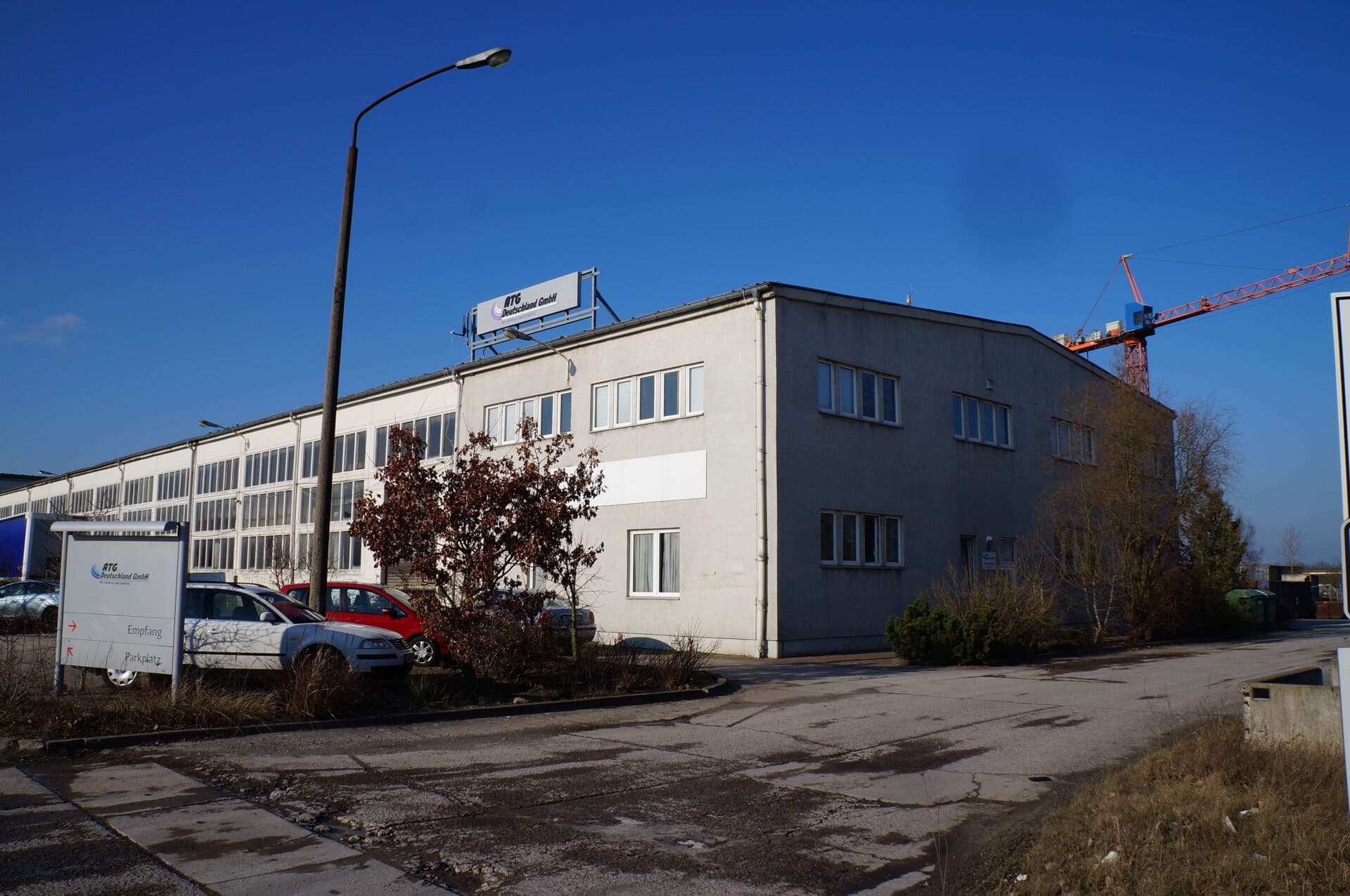 Gewerbe-/ Industriehallen mit befestigtem Grundstück in der Landeshauptstadt Schwerin