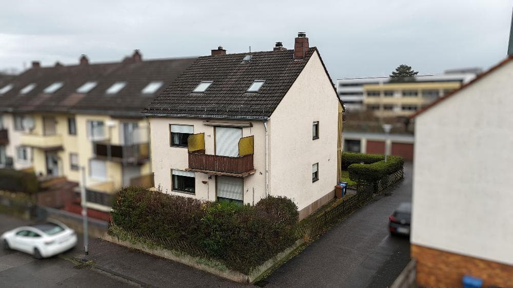 +++Stadtteil Kirchberg: Attraktives Ein- bis Dreifamilienhaus mit Garten, Balkonen und Garage in bevorzugter Wohnlage von Pirmasens+++