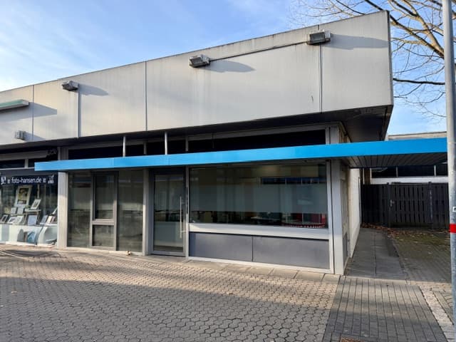 Tolles Ladenlokal mit Nutzfläche & Lastenaufzug, Anmietung möglich