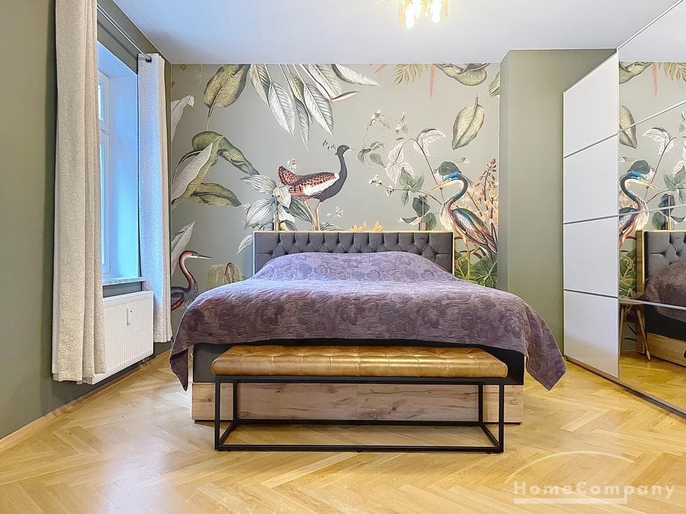 Luxus in Bestlage: Hochwertige 4,5-Zimmer-Wohnung mit Balkon am Weißenburger Platz