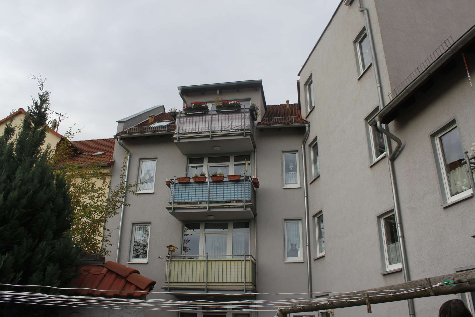gepflegtes Haus mit 11 Wohnungen BJ1999 mit Aufzug zu verkaufen!