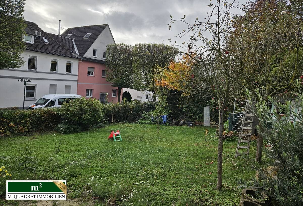 Ca. 300 m² großes Baugrundstück für MFH in zentraler Lage von Solingen