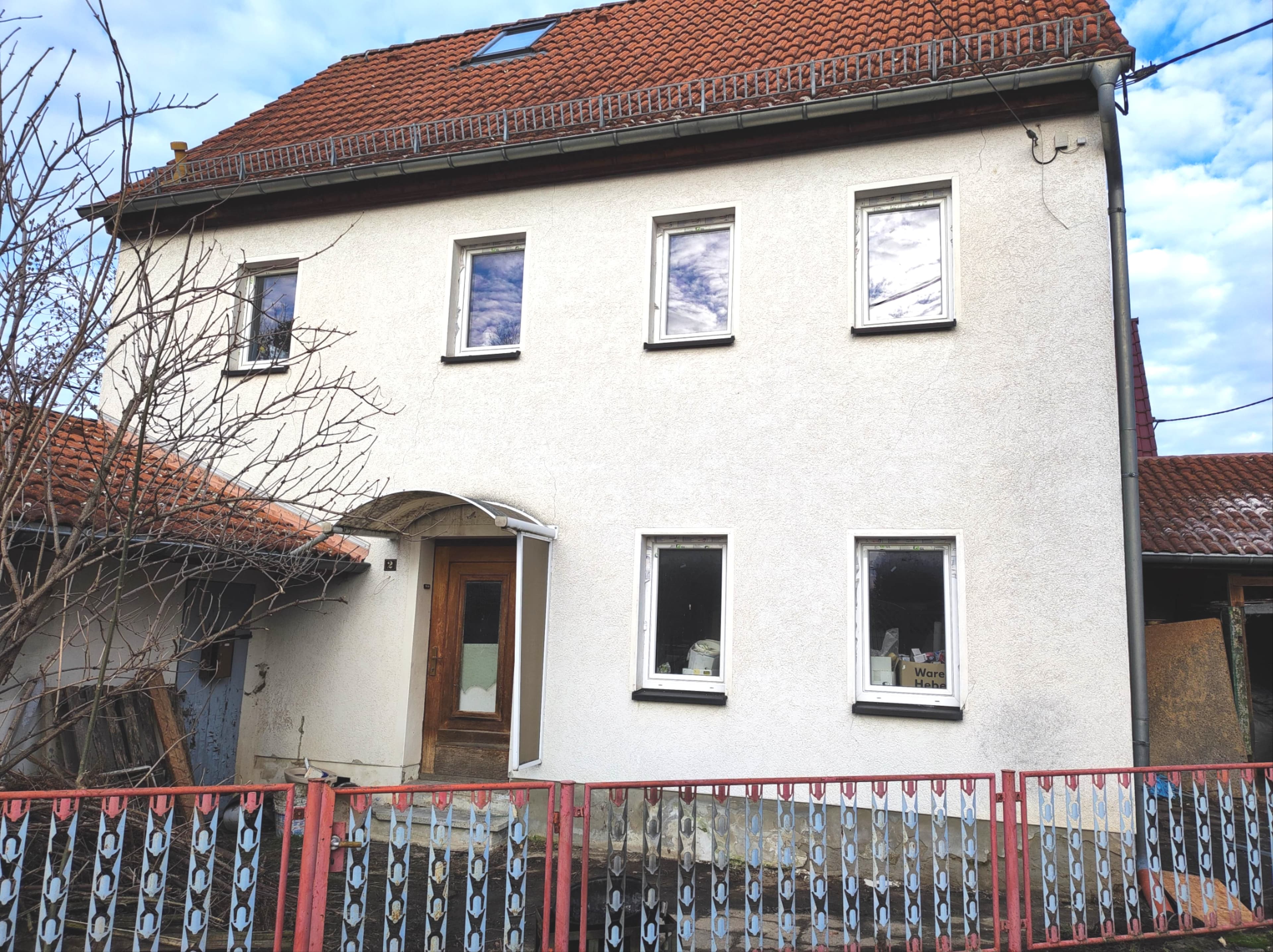 Teilsaniertes Einfamilienhaus in ländlicher Gegend unweit von Altenburg in Thüringen