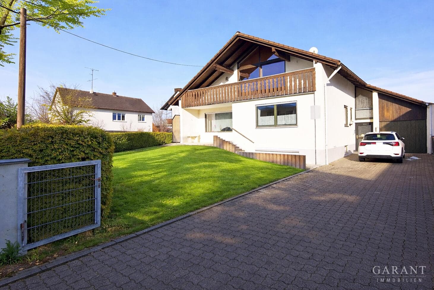 Zweifamilienhaus in Gaimersheim - perfekte Basis für Familie, Generationen und Ideen