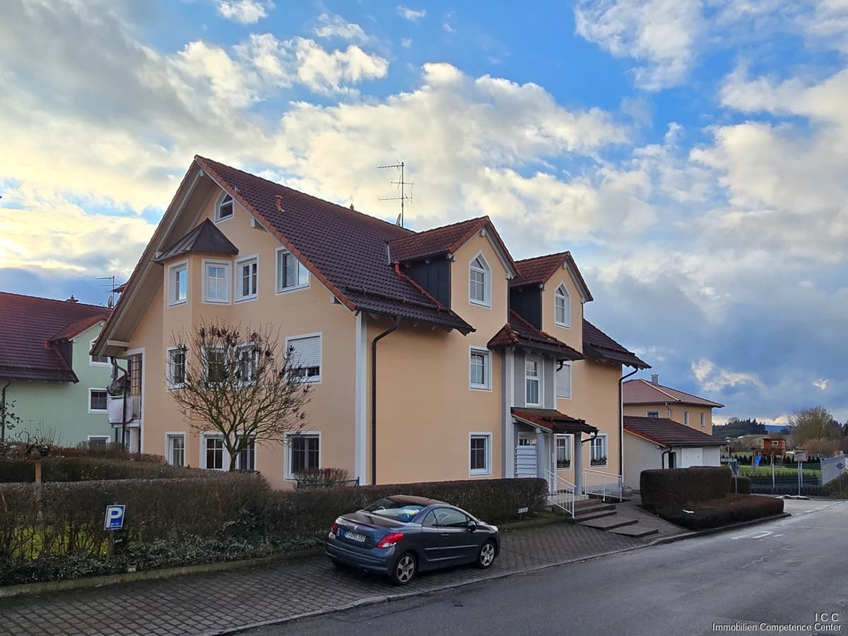 *** VERKAUF HAT STATTGEFUNDEN ***
eine alternative Etagenwohnung im 1. Obergeschoss in der Nachbarschaft 
3-Zimmer-Eigentumswohnung
