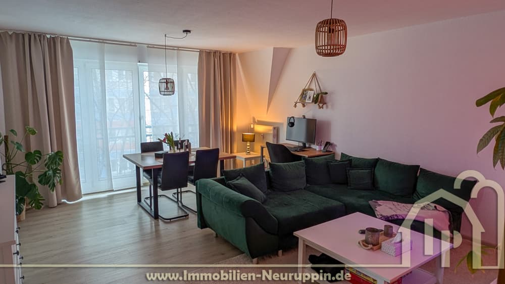 Charmante Dachgeschosswohnung mit Stellplatz in Neuruppin