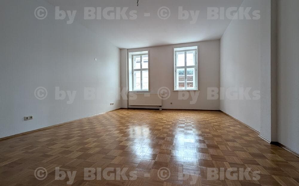 BIGKs - Suhl OT Schmiedefeld 4-Raum-Wohnung, sep. Küche und Garten (-;)