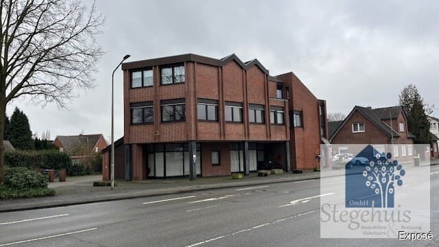 ***STEGEHUIS GMBH*** Representative Büro-, Gewerbefläche im gute Lage und in direkte nahe vom Zentrum von Schüttorf.