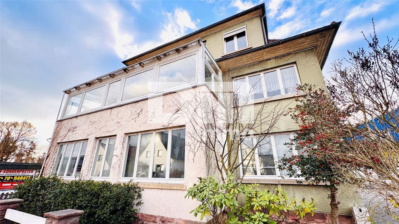 Villenartiges 1-3 Familienhaus mit viel Platz für die große Familie und viele weitere Möglichkeiten