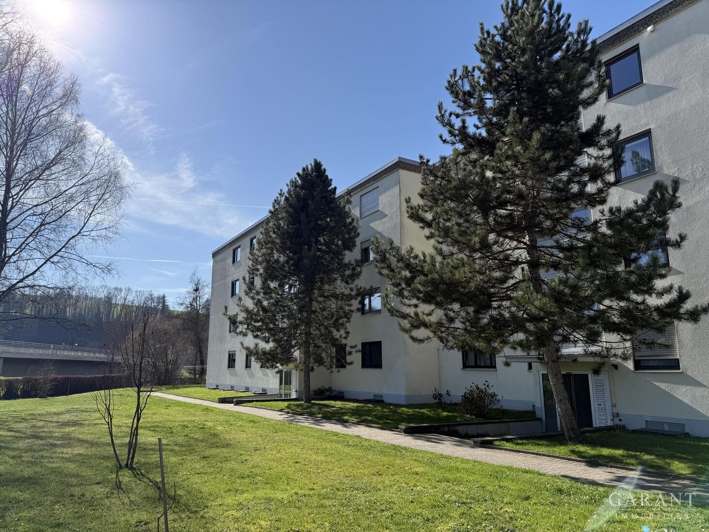 Haus im Haus - 4 1/2 Zimmer-Wohnung mit Balkon