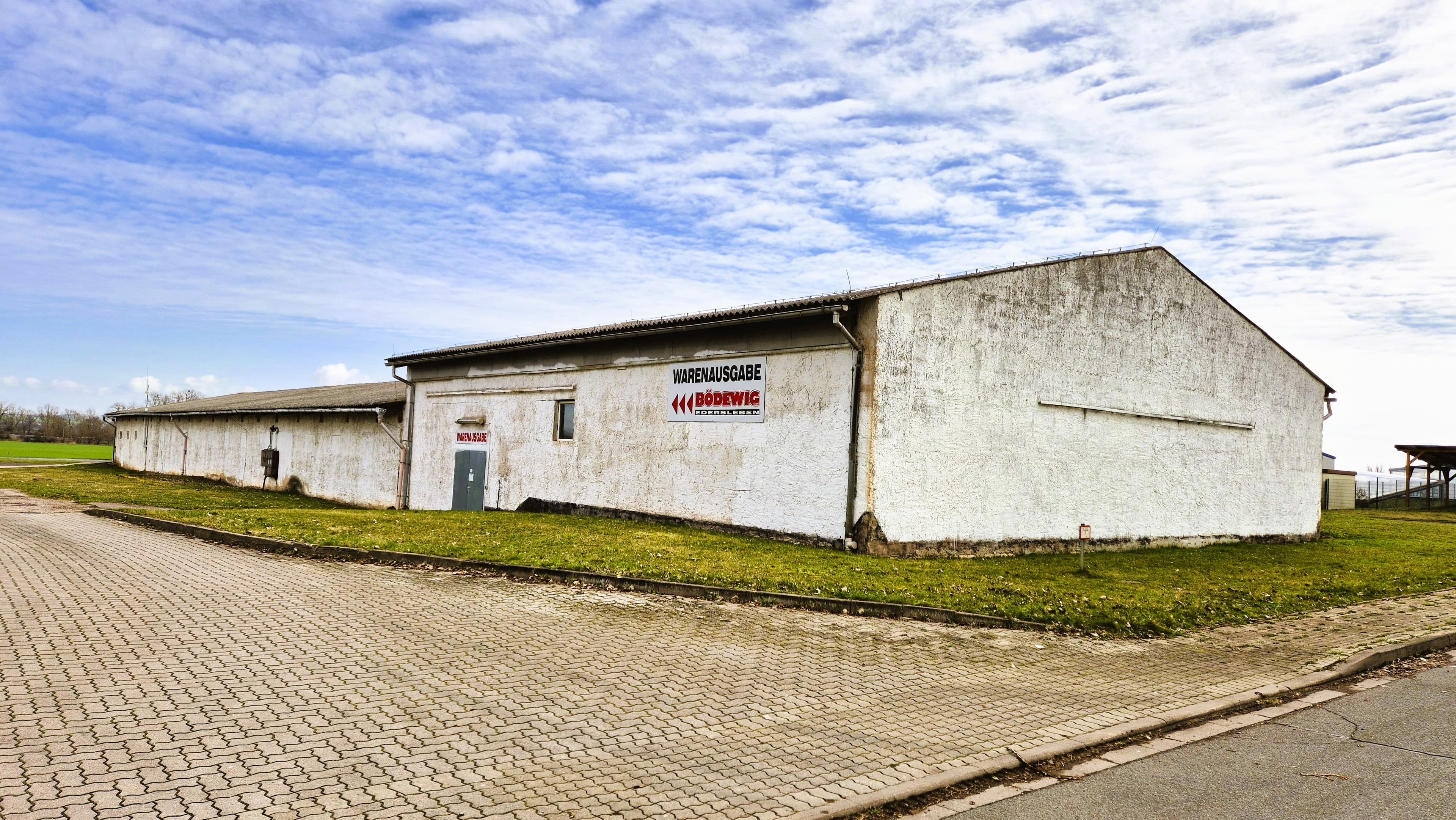 Gewerbehalle ca. 1440 m² in Edersleben