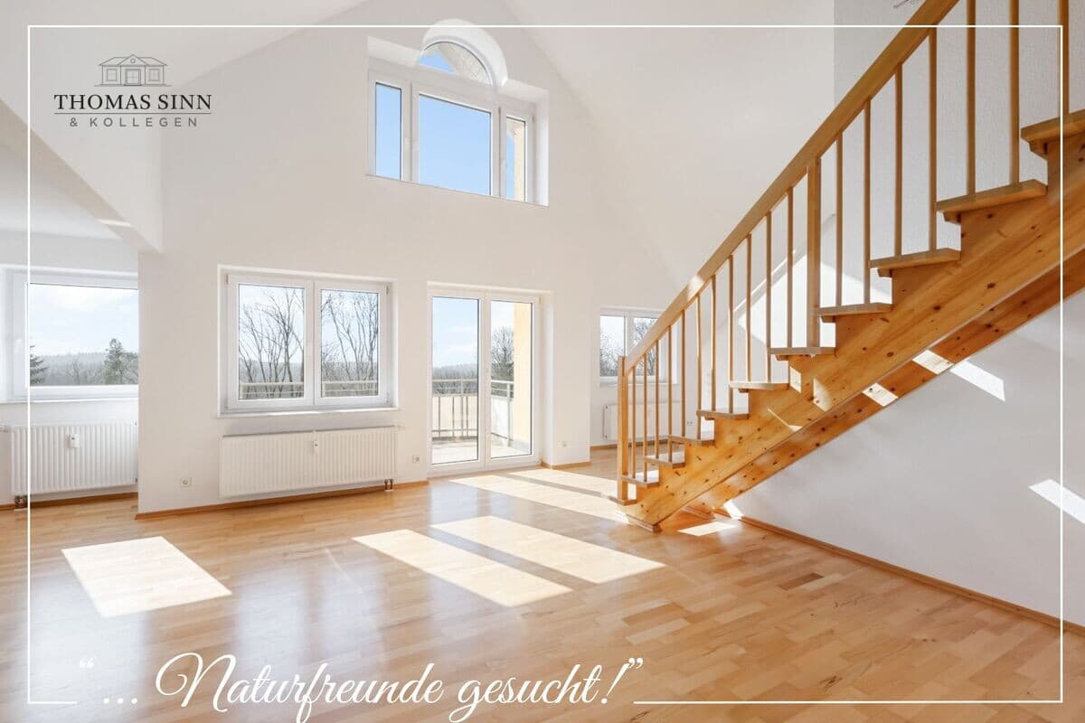 Lichtdurchflutete 3,5-Zimmer-DG-Maisonette-Galerie-Wohnung in herrlicher Aussichtslage