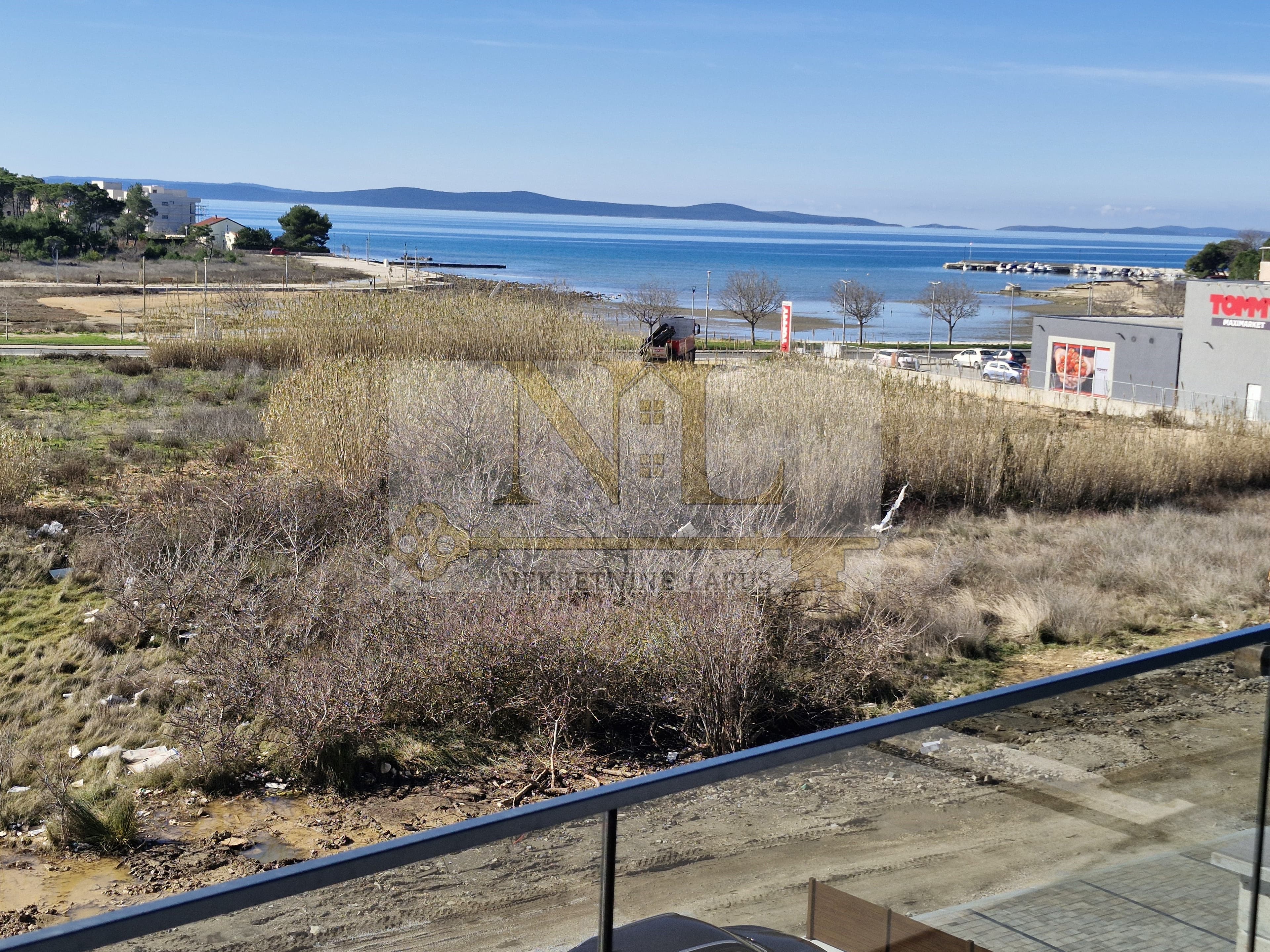 Penthouse-Wohnung mit Dachterrasse S201, Swimmingpool, in Meeres- und Strandnähe, Privlaka