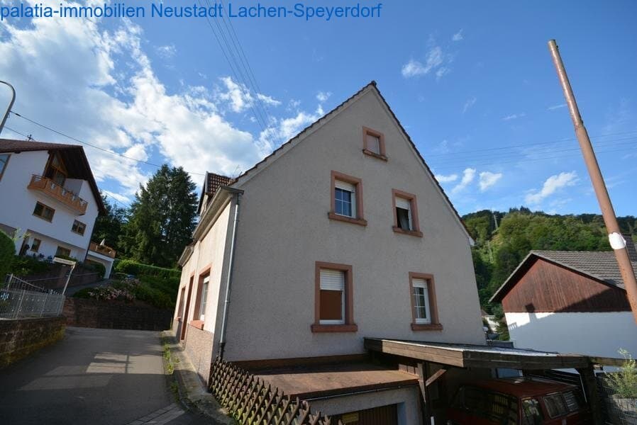 Sonderpreis 2 Generationen Haus mit Sanierungsaufwand