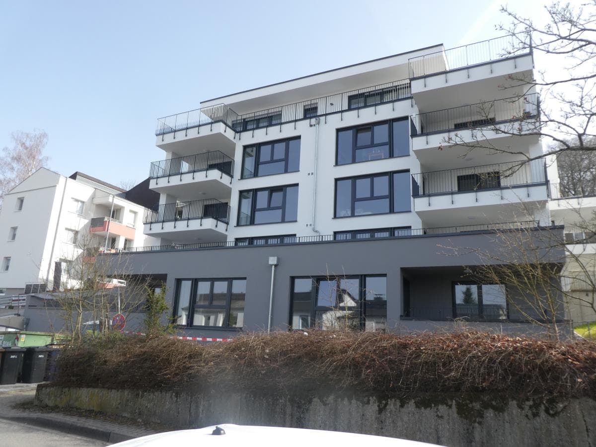 Moderne altengerechte Wohnung mit großer Terrasse im Energiesparhaus in ruhiger Lage 