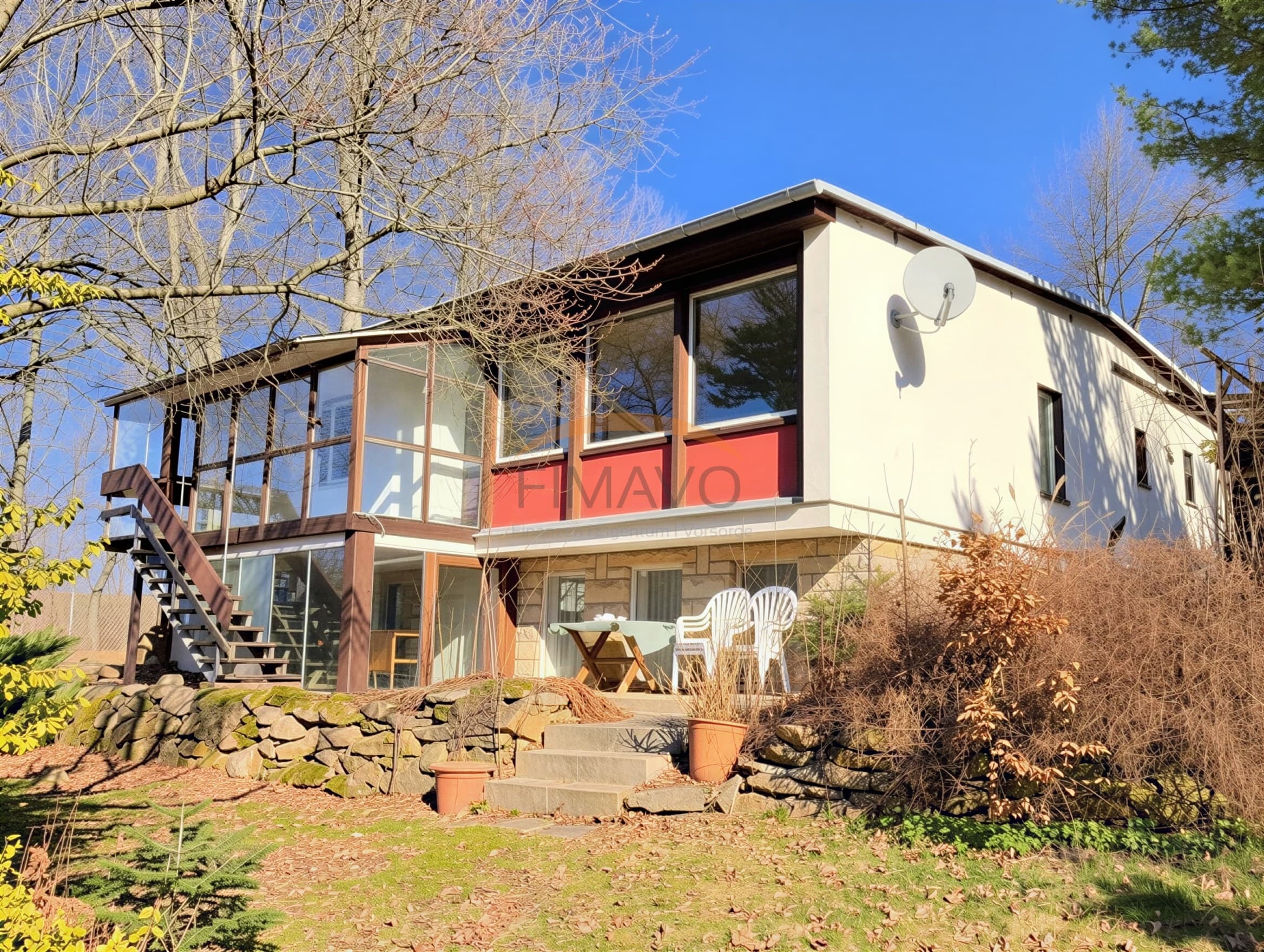 Einfamilienhaus mit großem Grundstück und Sanierungsbedarf in Boxdorf