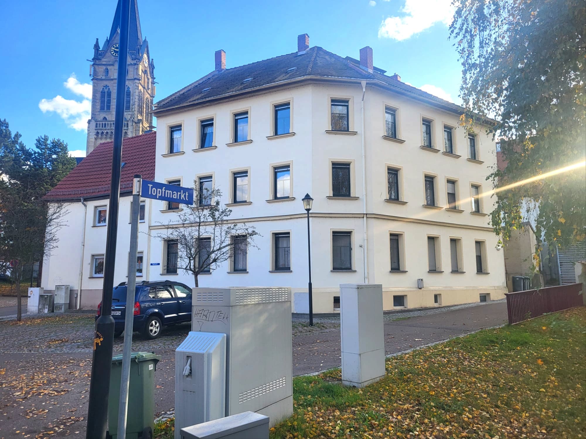 Saniertes Mehrfamilienhaus mit 5 Wohnungen in der Innenstadt von Lucka zu verkaufen.