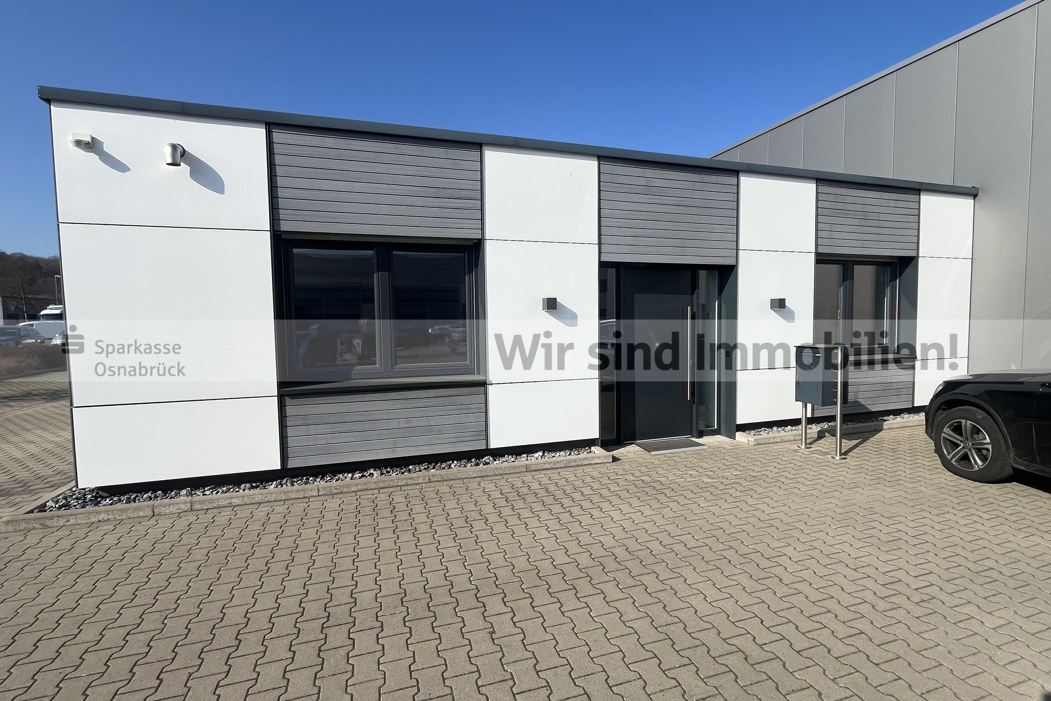 TOP-Halle in direkter BAB-Nähe