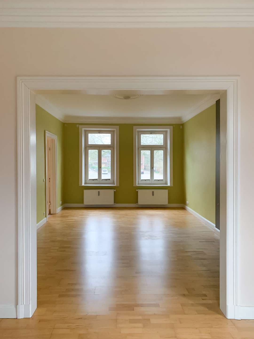 Ihr exklusives Kaufangebot - Charmante, großzügige 2-Zimmer-Wohnung in stilvoller Stadtvilla