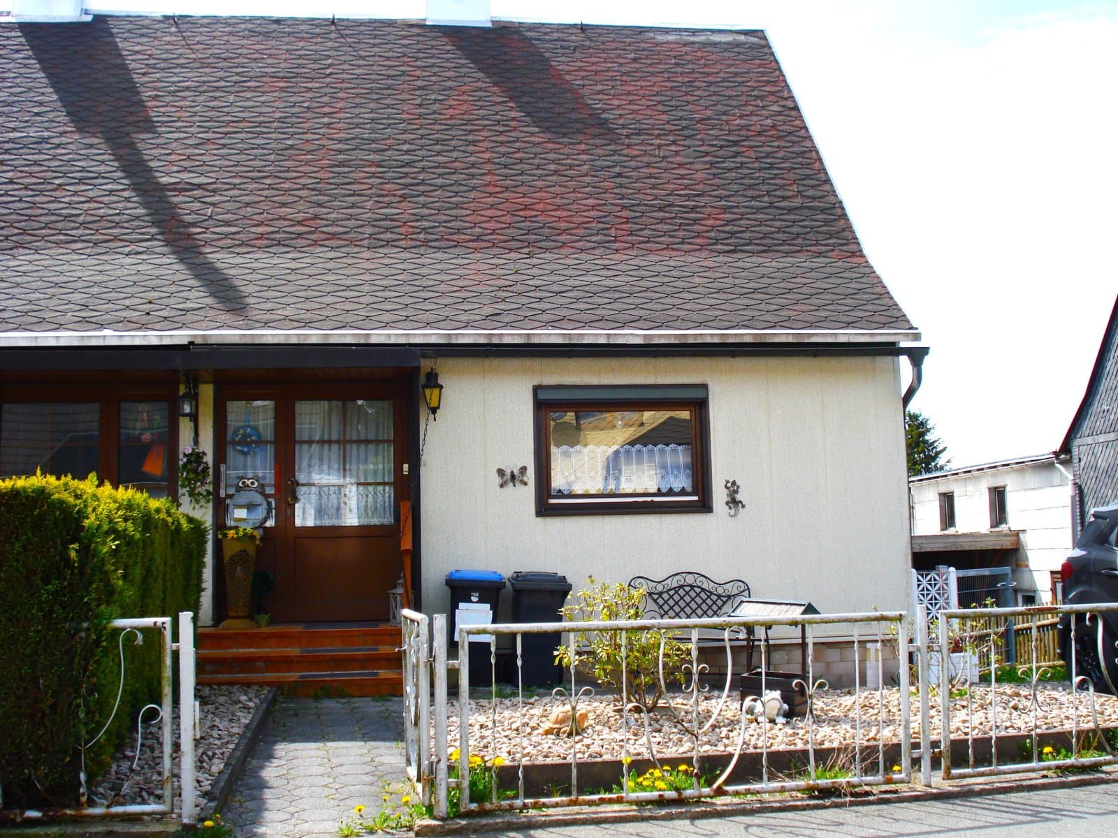 Saalfeld-Schmiedefeld, Doppelhaushälfte