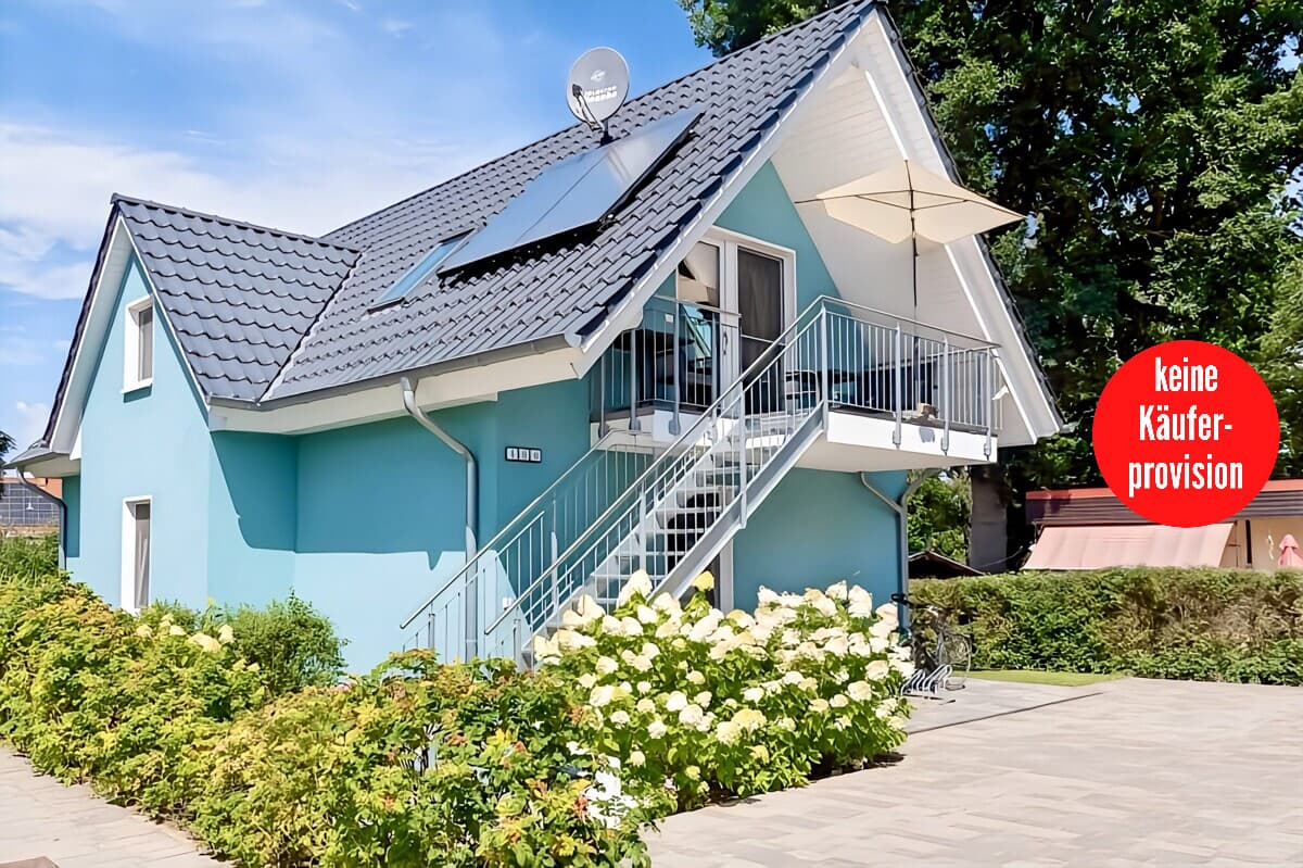HORN IMMOBILIEN ++ tolles Ferienhaus in Röbel an der Müritz mit zwei Ferienwohnungen
